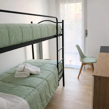 La Da Ma Shila Casa Vacanze Con Corte Privata Vicino Al Mare Διαμέρισμα