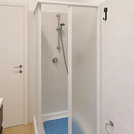 Appartamento La Da Ma Shila Casa vacanze con Corte privata vicino al Mare